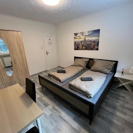 דירות Schoenes Einfaches Zimmer In Oldenburg 109 מראה חיצוני תמונה